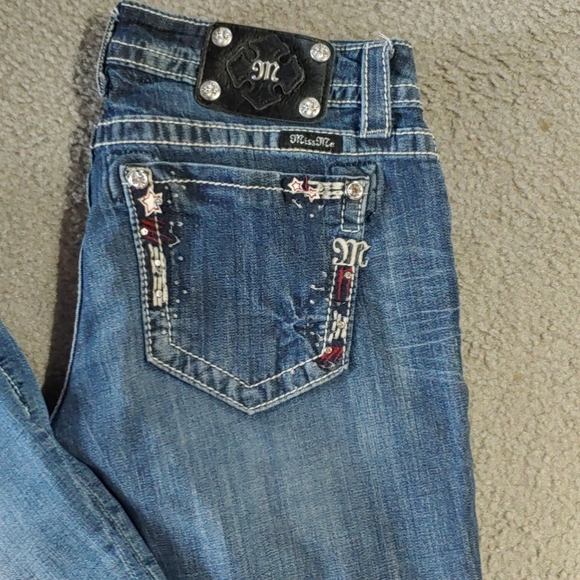 Women’s size 30 Miss me Capri - Picture 2 of 7